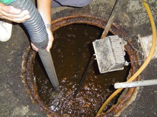 新吴隔油池清理